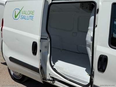 Opel Combo Combo 1.4Turbo RIVESTIMENTO HACCP Bianco usata San Michele Salentino
