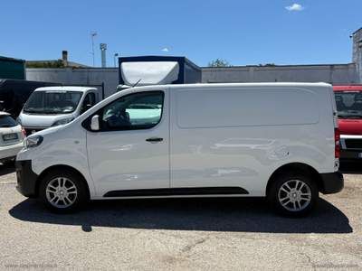 Peugeot Expert Expert BlueHDi 2.0 HDI 120 PASSO MEDIO TETTO BASSO Bianco usata San Michele Salentino