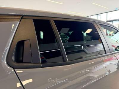Jeep Avenger 1.2 Turbo 110 CV MHEV Summit Grigio usata Sant'Anastasia