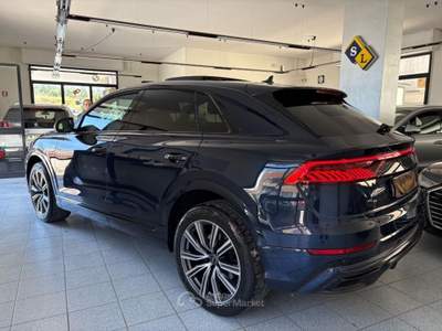Audi Q8 50 TDI 286 CV quattro tiptronic Sport Blu/Azzurro usata Andria