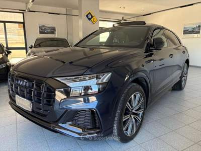 Audi Q8 50 TDI 286 CV quattro tiptronic Sport Blu/Azzurro usata Andria