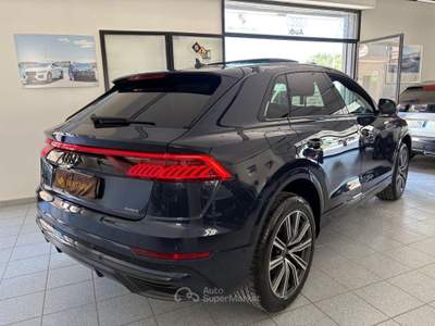 Audi Q8 50 TDI 286 CV quattro tiptronic Sport Blu/Azzurro usata Andria