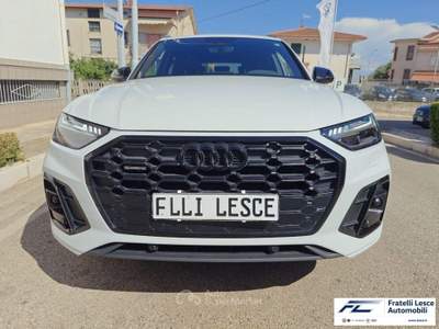 Audi Q5  40 2.0 tdi mhev 12V S line Plus quattro s-tronic Bianco usata Cassano allo Ionio