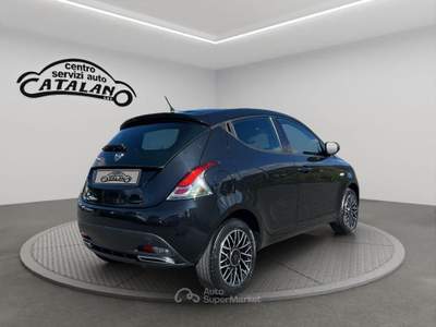 Lancia Ypsilon  1.3 MJT 95 CV 5p. S&S Platinum Nero usata Maniace