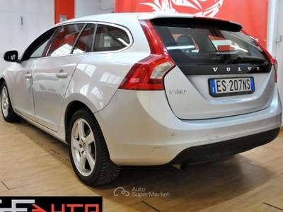 Volvo V60 V60 I 2010 2. R-design  * INTERNI IN PELLE * Argento usata Moncalieri