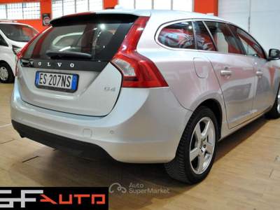 Volvo V60 V60 I 2010 2. R-design  * INTERNI IN PELLE * Argento usata Moncalieri