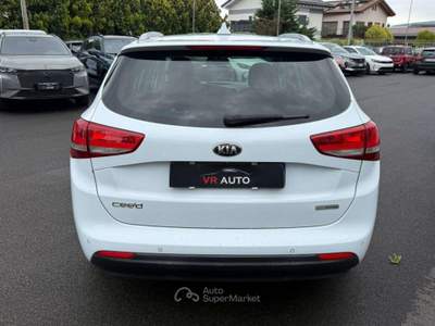 Kia Ceed SW 1.6 crdi 110 cv Business Cool CARPLAY/TELECAMERA/NAVI Bianco usata Verona