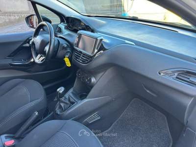 Peugeot 208 BlueHDi 75 5p. Active Bianco usata Roma