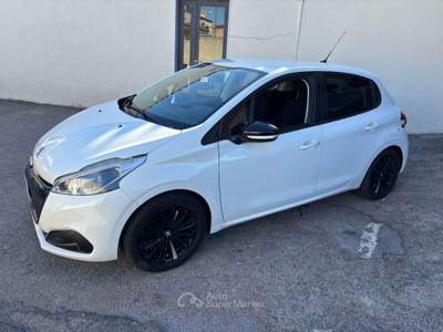 Peugeot 208 BlueHDi 75 5p. Active Bianco usata Roma