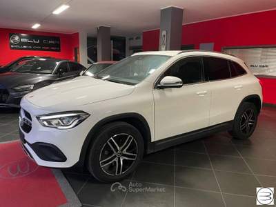 Mercedes-Benz GLA 200 d Automatic Sport Bianco usata Isernia