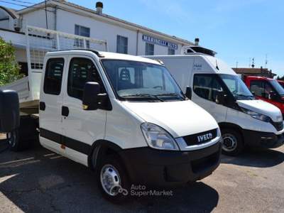 Iveco Ecodaily 35C13 2.3 126CV DC 7 POSTI RIBALTABILE Bianco usata COMACCHIO