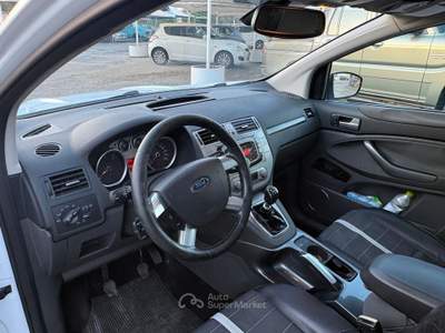 Ford Kuga KUGA 2.0 TDCI 136 CV 4WD TITANIUM DPF usata Terlizzi