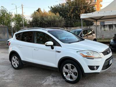 Ford Kuga KUGA 2.0 TDCI 136 CV 4WD TITANIUM DPF usata Terlizzi