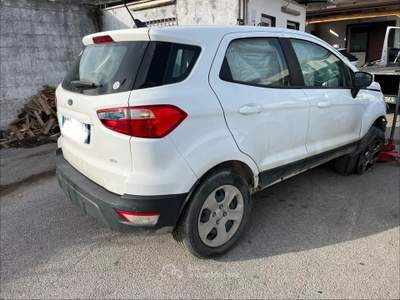Ford EcoSport EcoBoost 100 CV Plus Bianco usata Palma Campania