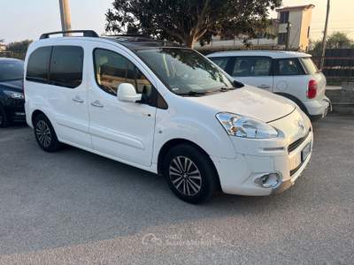 Peugeot Partner Tepee 1.6 HDi 115CV Outdoor Bianco usata Palma Campania