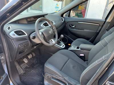 Renault Scénic Scenic Scénic 1.5 dCi 110CV Dynamique Giallo usata Palma Campania