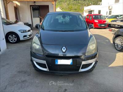 Renault Scénic Scenic Scénic 1.5 dCi 110CV Dynamique Giallo usata Palma Campania