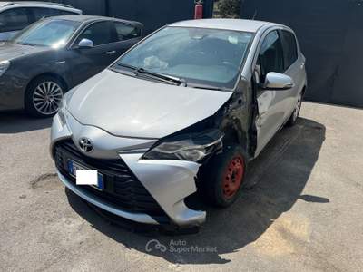 Toyota Yaris 5 porte Lounge Grigio usata Palma Campania