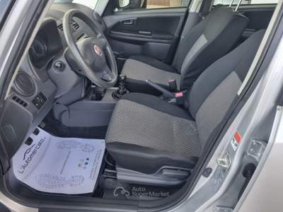 Fiat Sedici 2.0 MJT 16V DPF 4x2 Emotion Grigio usata Francavilla Fontana