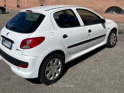Peugeot 206 Peugeot 206 1.1 benzina 60CV Bianco usata Turbigo
