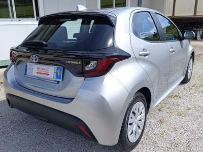 Toyota Yaris Senza obbligo di finanziamento Argento usata Bracciano