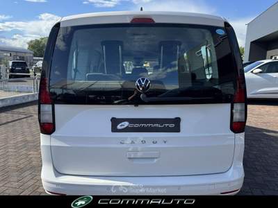 Volkswagen Caddy 2.0 TDI 122 CV DSG Life Maxi Bianco usata Quinto di Treviso
