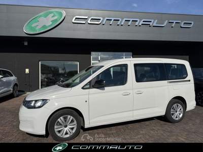 Volkswagen Caddy 2.0 TDI 122 CV DSG Life Maxi Bianco usata Quinto di Treviso
