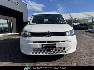 Volkswagen Caddy 2.0 TDI 122 CV DSG Life Maxi Bianco usata Quinto di Treviso