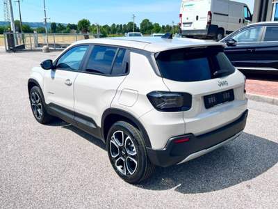 Jeep Avenger 1.2 Turbo 110 CV MHEV Summit Bianco usata Pieve di Soligo