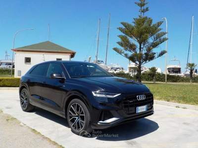 Audi Q8 50 TDI 286 CV quattro tiptronic Nero usata Gallipoli