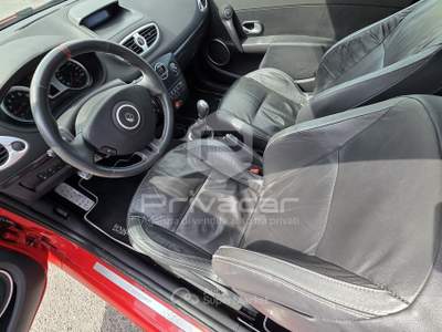 Renault Clio RENAULT Clio 2.0 16V 200CV 3 porte RS Luxe Rosso usata Gallarate