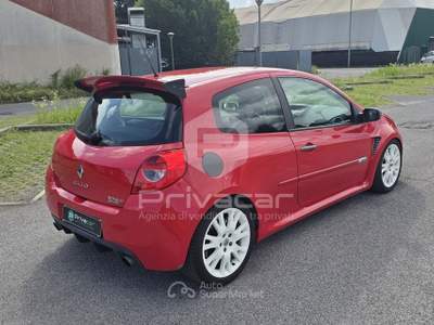 Renault Clio RENAULT Clio 2.0 16V 200CV 3 porte RS Luxe Rosso usata Gallarate