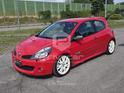 Renault Clio RENAULT Clio 2.0 16V 200CV 3 porte RS Luxe Rosso usata Gallarate