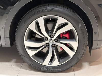 Jaguar E-Pace 2.0 P249 R-Dynamic HSE AWD Auto Nero usata Varese