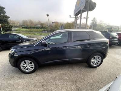 Peugeot 3008 BlueHDi 130 EAT8 Business NAVIGATORETELECAMERA Grigio usata Manocalzati