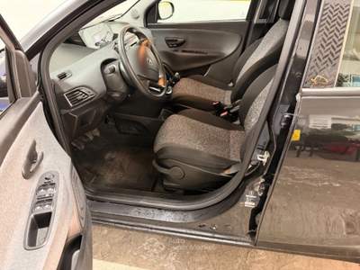 Lancia Ypsilon 1.2 69 CV 5 porte S&S Elefantino Blu Nero usata Genova