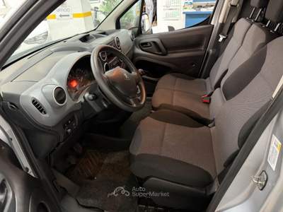 Peugeot Partner BlueHDi 100 L2 Furgone Pro Grigio usata Genova