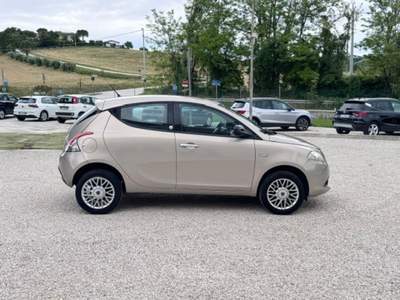 Lancia Ypsilon METANO - 2014 UNICOPROPRIETARIO Beige usata Pollenza