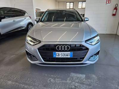 Audi A4 Avant Business 163cv s-tronic / automatico Argento usata Martinengo