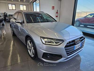 Audi A4 Avant Business 163cv s-tronic / automatico Argento usata Martinengo