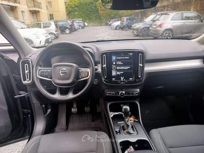 Volvo XC40 XC40 1.5 t2 Momentum my21 Nero usata Genova