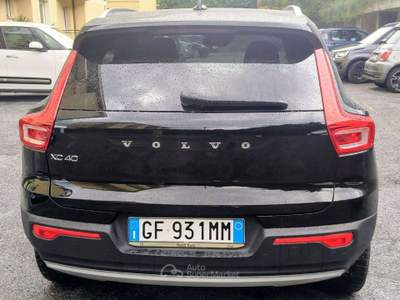 Volvo XC40 XC40 1.5 t2 Momentum my21 Nero usata Genova