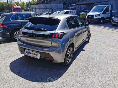 Peugeot 208 100cv Stop&Start EAT8 5 porte Allure Grigio usata Cercola