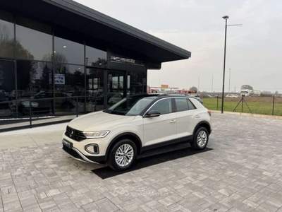Volkswagen T-Roc 1.0 TSI RESTYLING ANCHE PER NEOPATENTATI Beige usata Russi