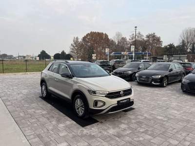 Volkswagen T-Roc 1.0 TSI RESTYLING ANCHE PER NEOPATENTATI Beige usata Russi
