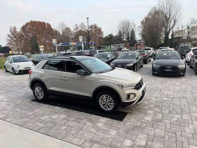 Volkswagen T-Roc 1.0 TSI RESTYLING ANCHE PER NEOPATENTATI Beige usata Russi