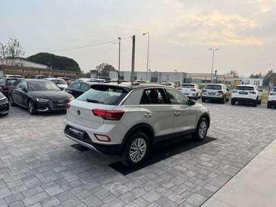 Volkswagen T-Roc 1.0 TSI RESTYLING ANCHE PER NEOPATENTATI Beige usata Russi
