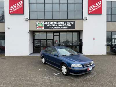Volvo S40 1.9 td Prestige Blu/Azzurro usata Calestano