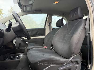 Toyota Yaris  Grigio usata Calestano