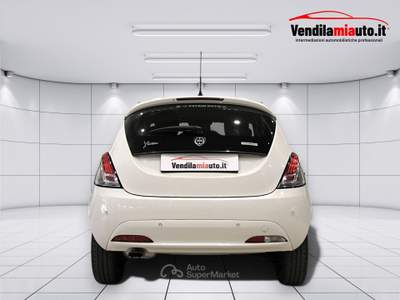 Lancia Ypsilon Ypsilon 1.2 Gold s&s 69cv my19 Bianco usata Milano
